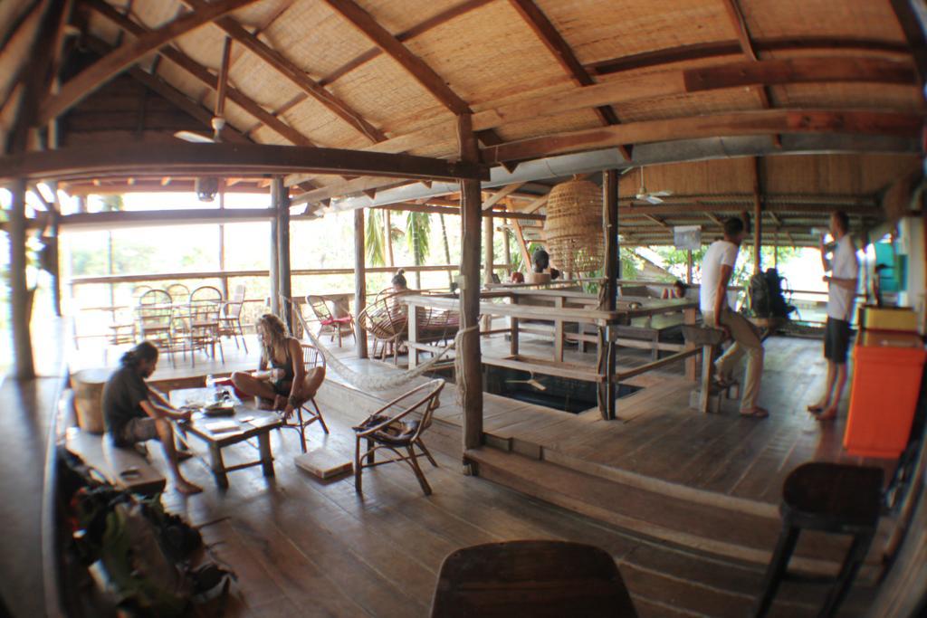 Kepmandou Lounge-Bar Bed and Breakfast Δωμάτιο φωτογραφία